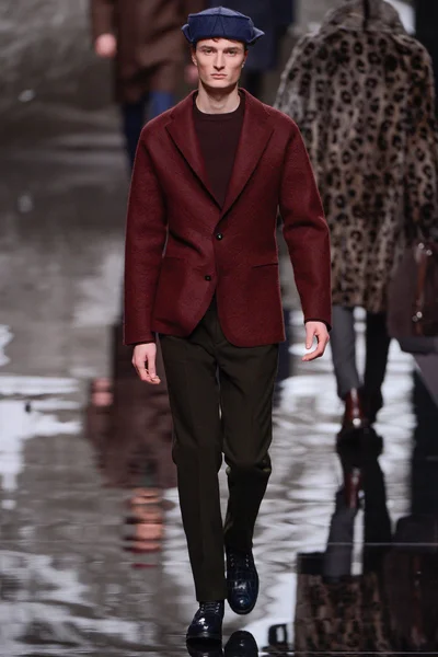 Look 23